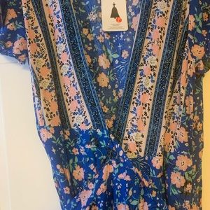 Zesica wrap maxi dress new with tags